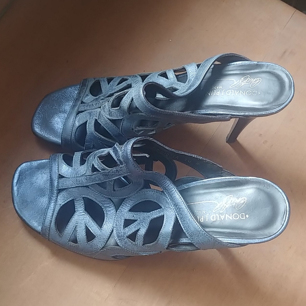 Donald J Pliner leather Peace sandals